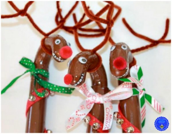 1-giant-reindeer-and-santa-candy-filled-canes-opening-hooplapalooza