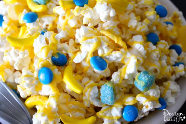 Design Dazzle has yummy 5 minute Minion Movie Snacks for you to enjoy for your #MinionMoveNight!