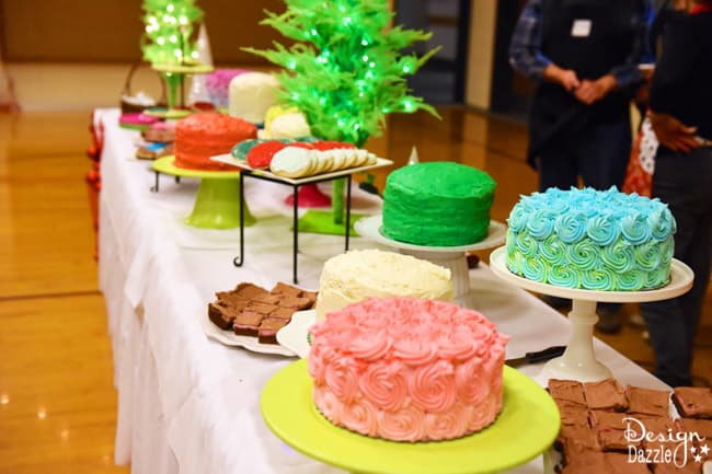 Design Dazzle shows you how to do a Grinch party on a budget!