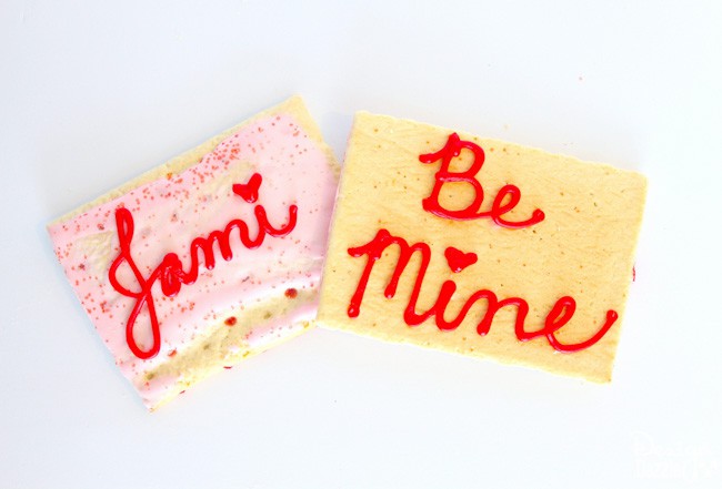 Use Pop-Tarts to create edible no-bake Valentine's. Easy and fun to make for your kids or with your kids! Design Dazzle