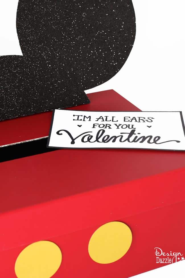 Make your own simple Mickey or Minnie Mouse Valentine Card Box! "I'm All Ears For You" Free Printable - Design Dazzle