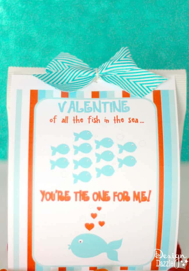 Valentine, of all the fish in the sea - You're The One For Me! Free Valentine printable to attach to goldfish crackers. Design Dazzle