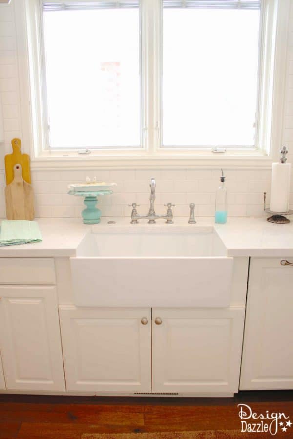 Benefits of a Farmhouse Sink www.DesignDazzle.com