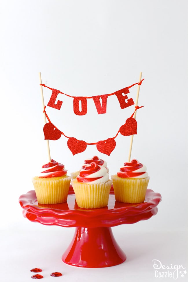 Simple Last-Minute Valentine Ideas that are fabulous and EASY!! Spend a few minutes to make someones day!! Design Dazzle