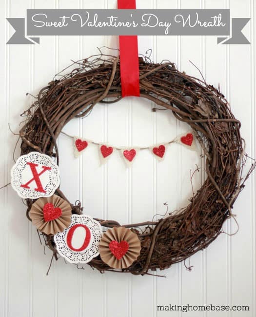 DIY Valentine's Day Wreath that is so sweet! 