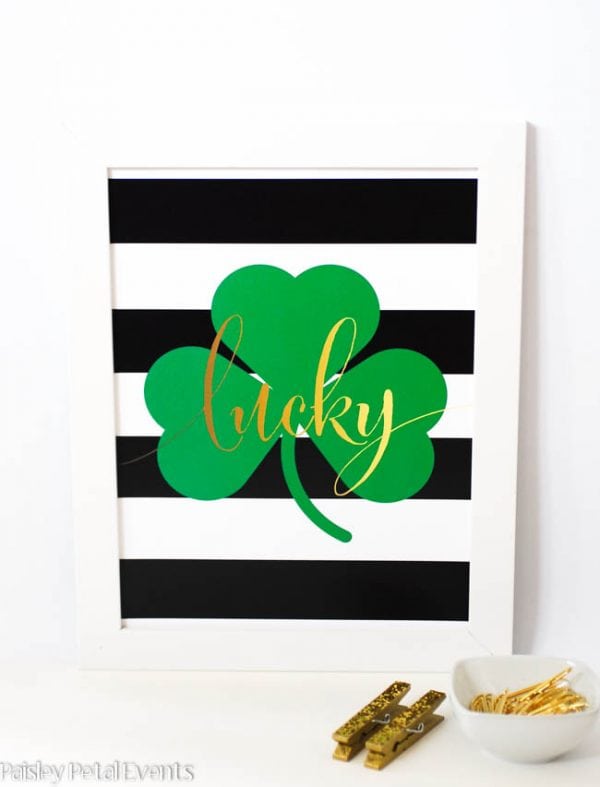 Black & White Stripe clover - free printable art print for St. Patrick's Day