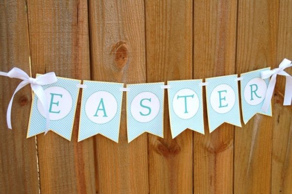 Free Easter & Spring Printables: Baby Blue Easter Banner