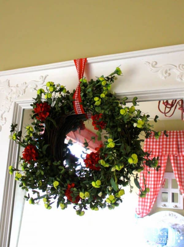 Wreath Accesory in Shabby Chic Guest Room