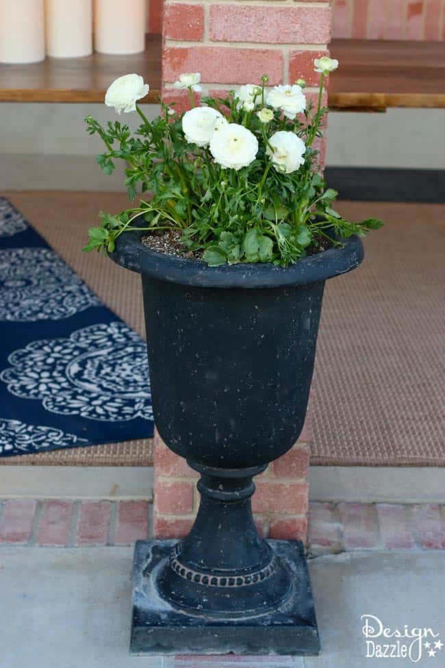 I created this hanging table along with the wood beam chandelier for the Home Depot Patio Challenge. How-to on the blog | Design Dazzle