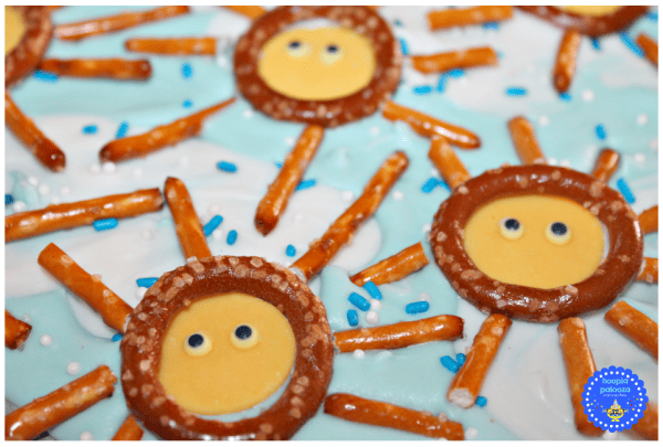 Funshine Sunshine Pretzel Bark! Perfect summer treat for the kiddos