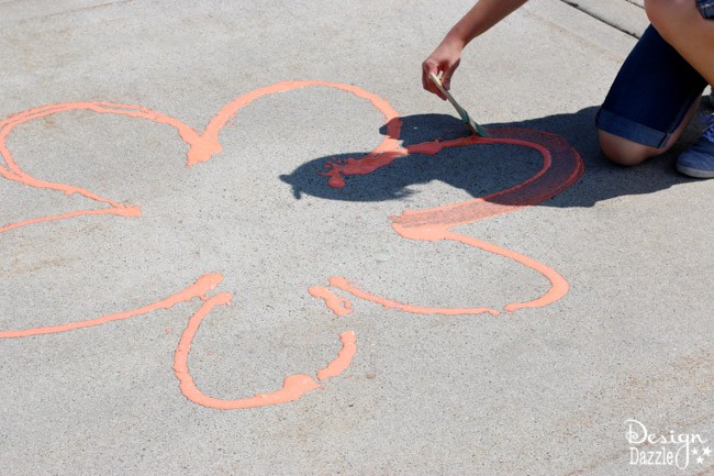 Frisbee game with outdoor washable paint | Design Dazzle