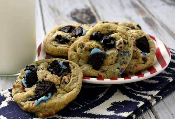 red whit & blue cookies and cream cookies feature