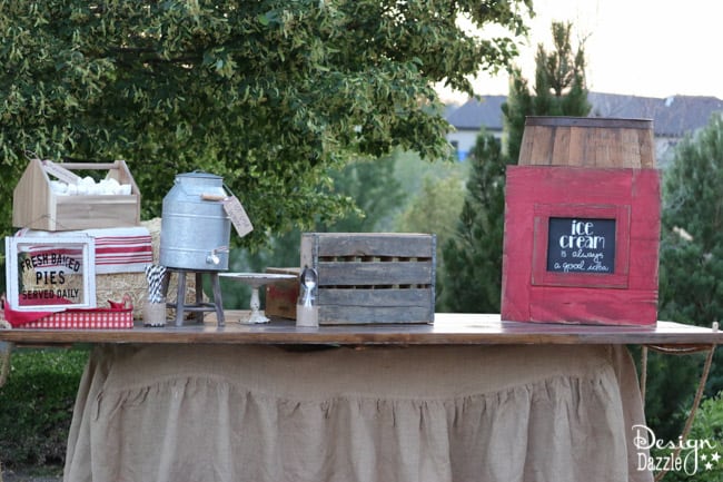 Ideas for hosting an outdoor movie night! Step by step tutorial on how to set a darling farm theme refreshment table | Design Dazzle