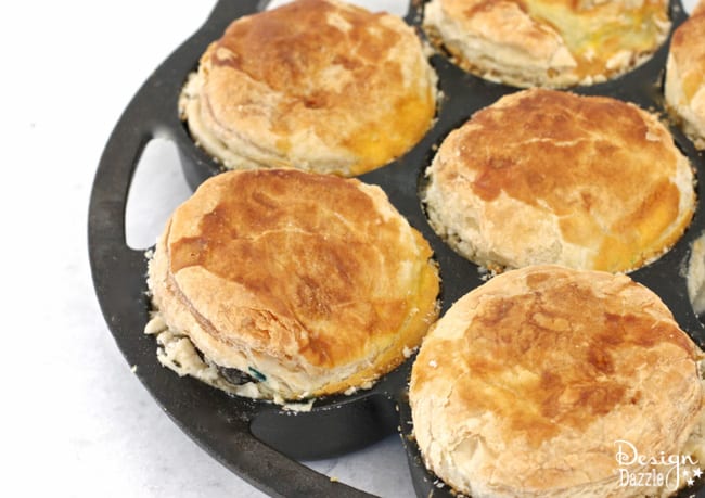 Recipe to make delicous Aussie Meat Pies. Great to eat for breakfast, lunch, dinner or anytime. The meat pies also freeze well! | Design Dazzle