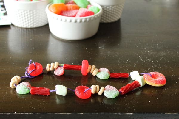 DIY Candy Necklaces- www.designdazzle.com