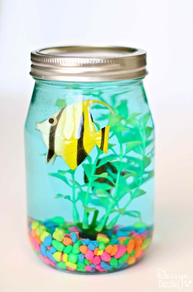 Mason Jar Aquarium Craft for kids! Fun Summer time craft!