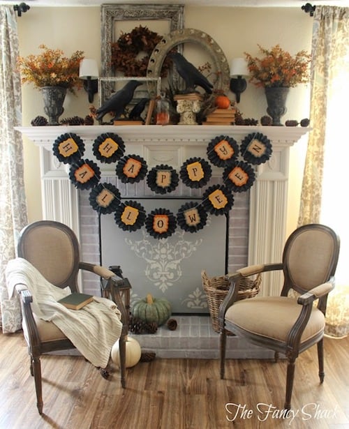 10 of my favorite Halloween mantle ideas that are elegant with a dash of spooky and a pinch of fun! | DIY halloween mantles | decorating for halloween | halloween home decor ideas | easy halloween mantle ideas | trendy halloween mantle decor || Design Dazzle