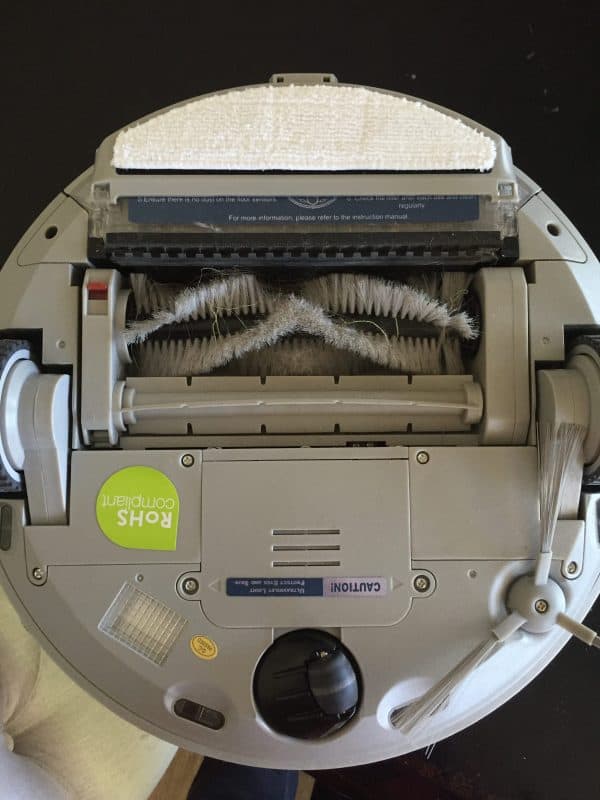 bObi Pet is a versatile vacuum that accomplishes five chores in one: 1. Vacuum 2. Sweep 3. Mop 4. UV Sterilize 5. Filter the Air | Design Dazzle bObi Pet is a versatile vacuum that accomplishes five chores in one: 1. Vacuum 2. Sweep 3. Mop 4. UV Sterilize 5. Filter the Air | Design Dazzle