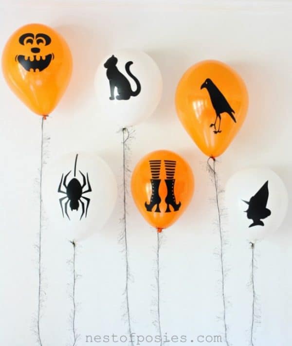 These crafts are cute and a breeze to make! The main item you need to create these crafts? The item that we all seem to always have on hand...sharpies! | Design Dazzle