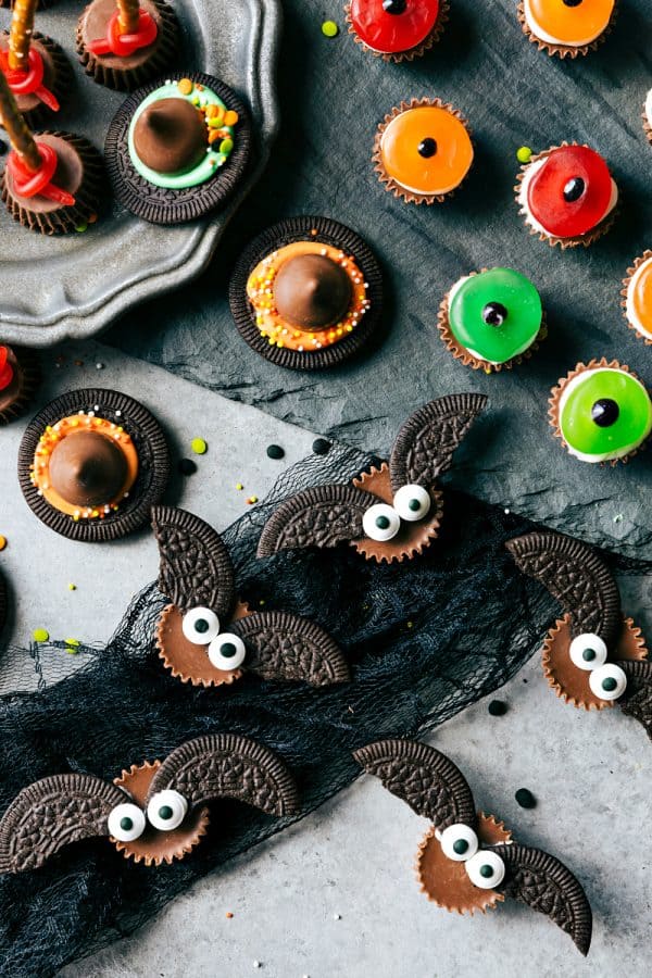 Delicious No Bake Halloween Treats Ready in 10 Minutes or Less | homemade halloween treats | easy halloween treats | kid-friendly halloween treats | simple halloween ideas | halloween ideas simple | no-bake halloween treats | halloween ideas and tips || Design Dazzle