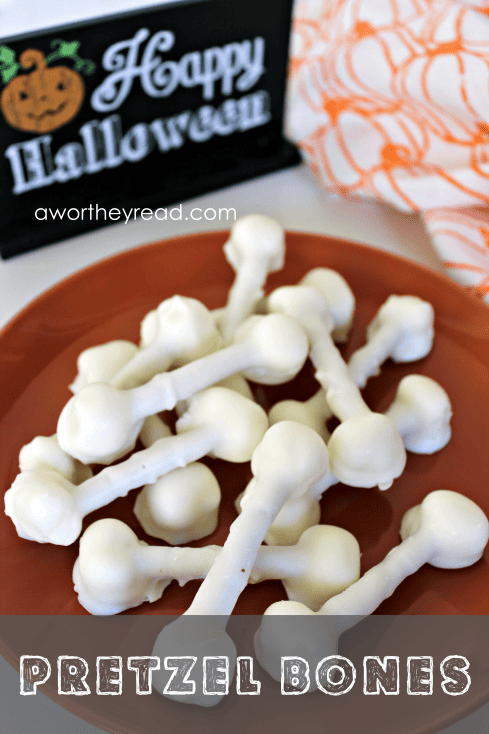 Delicious No Bake Halloween Treats Ready in 10 Minutes or Less | homemade halloween treats | easy halloween treats | kid-friendly halloween treats | simple halloween ideas | halloween ideas simple | no-bake halloween treats | halloween ideas and tips || Design Dazzle