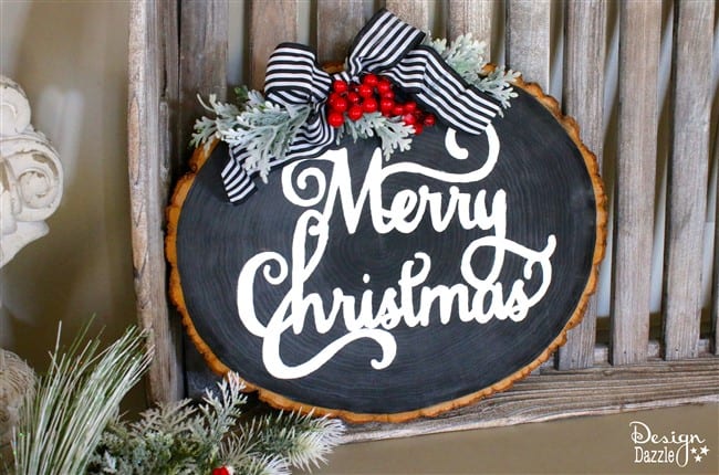 With the holiday season upon us, learn how I created these fun, versatile, and gorgeous wood slice signs! | diy Christmas decor | Christmas signs | diy Christmas signs | decorating for Christmas || Design Dazzle #diychristmas #christmasdecor 