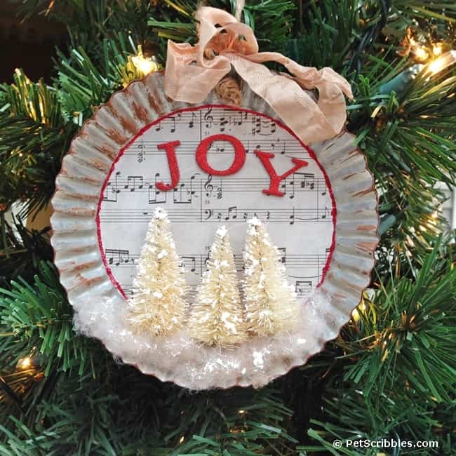 How to make a charming tart tin ornament