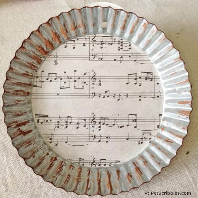 How to make a charming tart tin ornament!