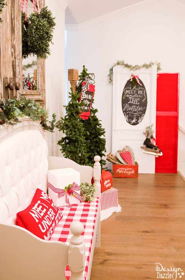 Christmas Home Tour 2016 | Christmas home decor | Christmas home decor tour | decorating tips for Christmas | Christmas decor ideas | Christmas decorating tips || Design Dazzle #christmasdecor