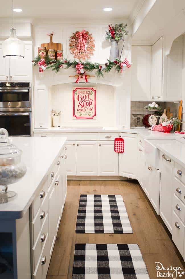 Christmas Kitchen Tour: Holiday Home Tour - Great Ideas You\'ll Love!