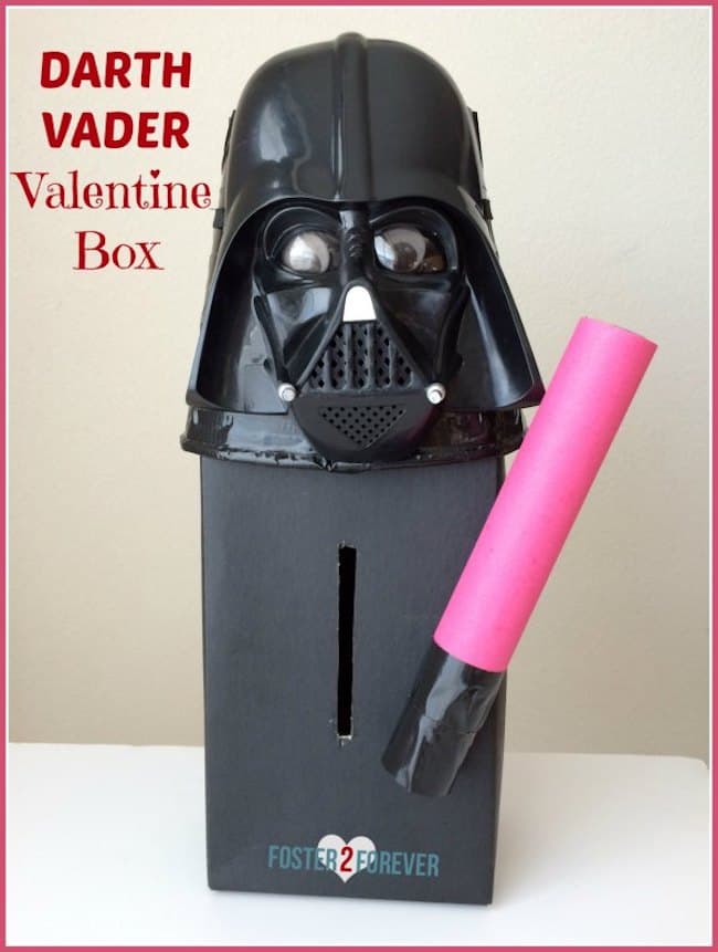 If you have found yourself in need of some Valentine box ideas for your boys, look no further! Here are 13 of the best ones. | Design Dazzle 