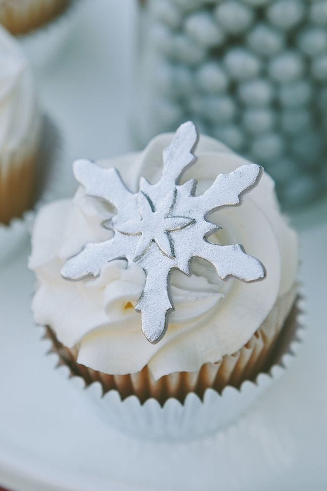 A gorgeous wintery snowflake party! | Design Dazzle