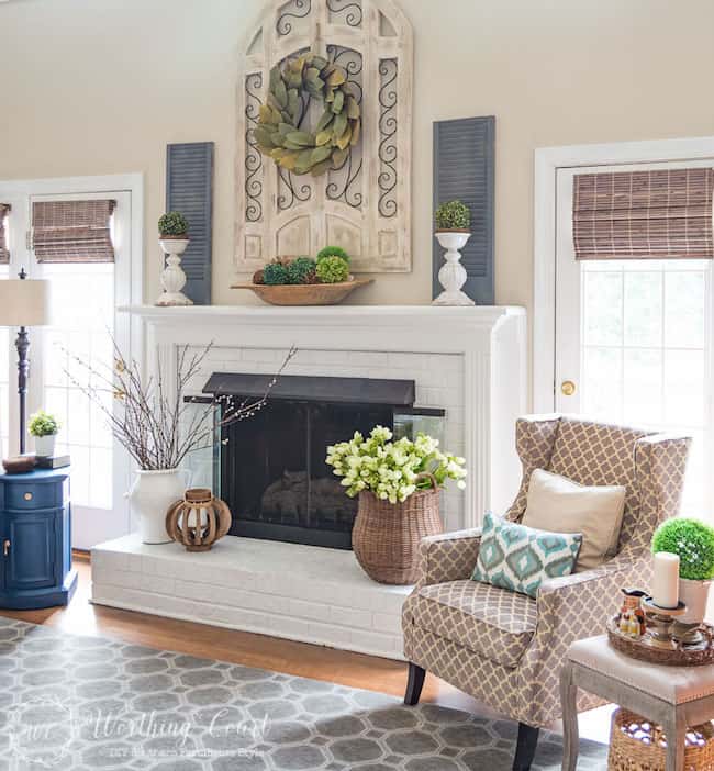 13 of my favorite Spring mantel ideas that will work for any number of different tastes and styles! | Design Dazzle