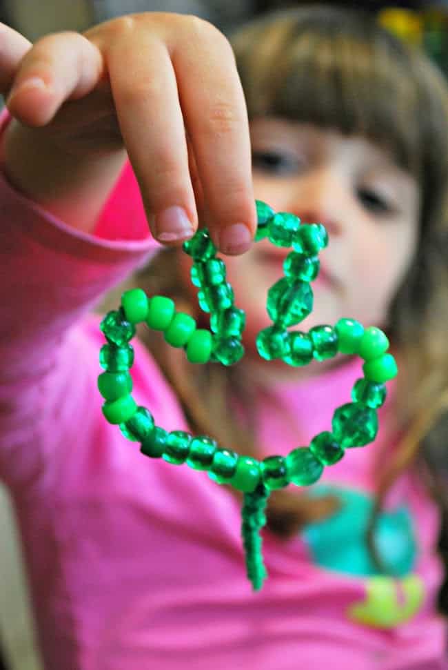 All 15 of these St. Patricks Day classroom activities are not only simple but kid approved and sure to make your classroom parties a blast | Design Dazzle! 