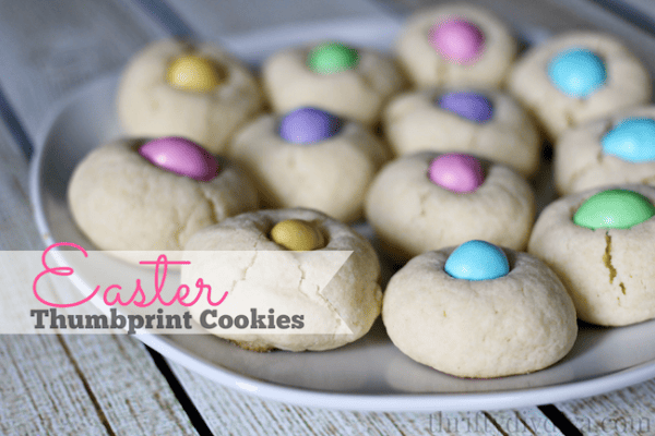 All 21 of these desserts are absolutely delicious and a breeze to make so you have more time to spend finding Easter eggs with your family! | Design Dazzle