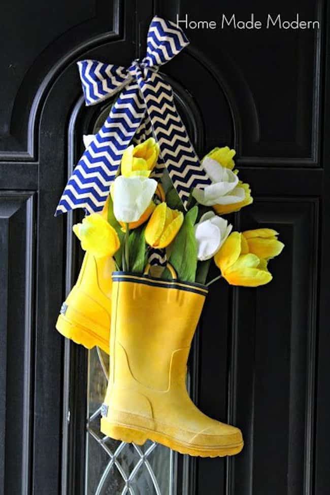 All 13 of these spectacular spring wreaths are simple to create, fun, creative, and will leave you with a gorgeous looking front door! | Design Dazzle