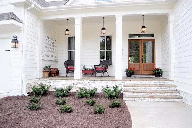 All 15 of these spectacular Springtime front porch ideas are creative, and versatile! There is a decorating idea here for all different tastes and styles. | Design Dazzle