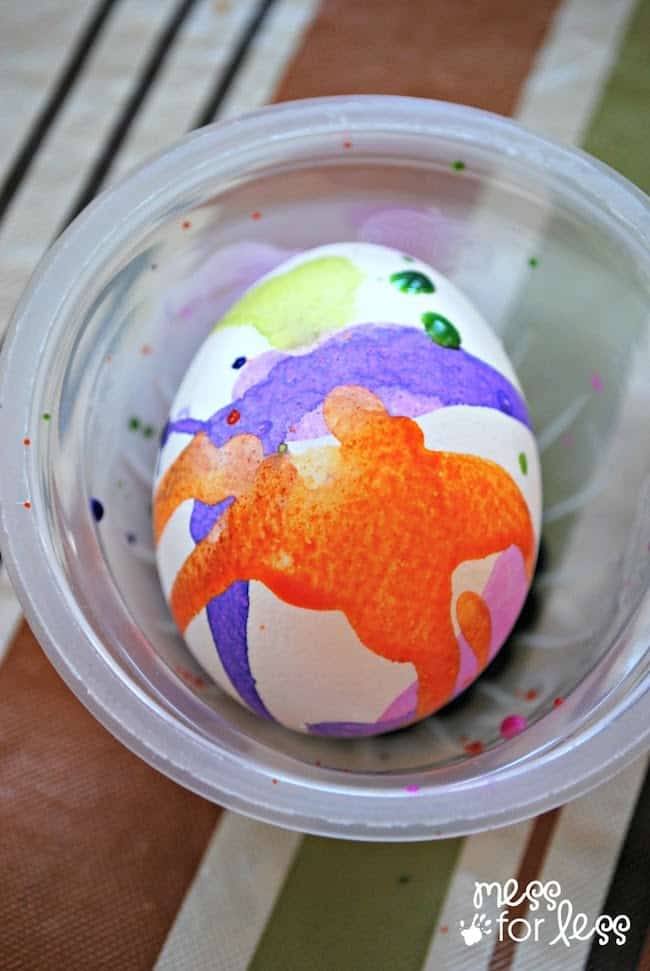 18 "egg-cellent" Easter egg decorating ideas that are absolutely creative and fun! Many of these ideas you probably have the supplies for right now. | Design Dazzle