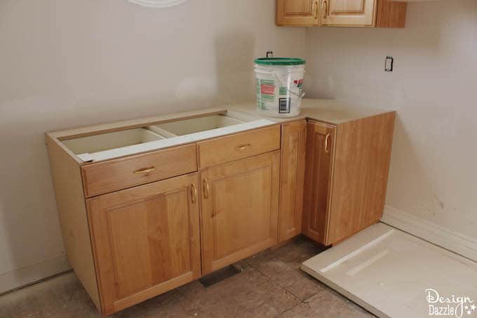 Combine a butler's pantry with the laundry room to create a "pandry" | Design Dazzle