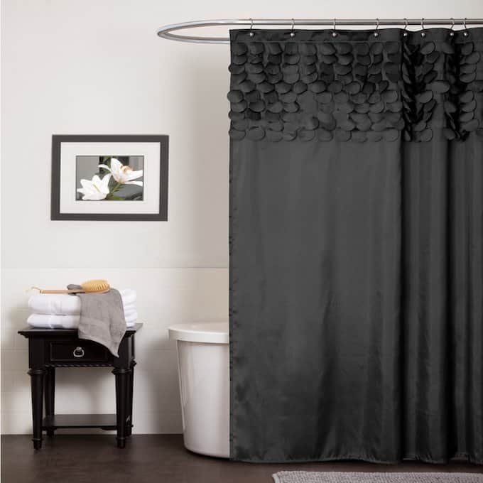 All 20 of these shower curtains are not only gorgeous but trendy too! You will find many different styles of shower curtains to fit anyones decor needs. | Design Dazzle