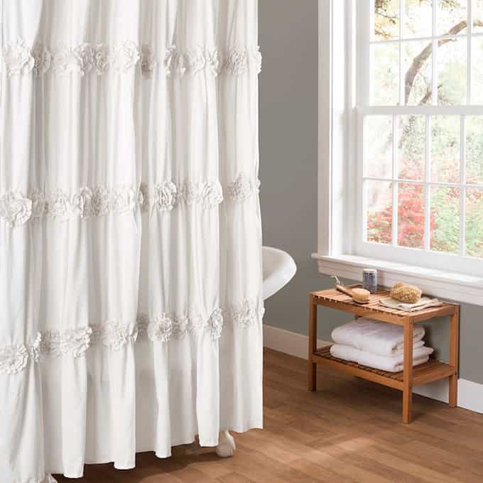 All 20 of these shower curtains are not only gorgeous but trendy too! You will find many different styles of shower curtains to fit anyones decor needs. | Design Dazzle