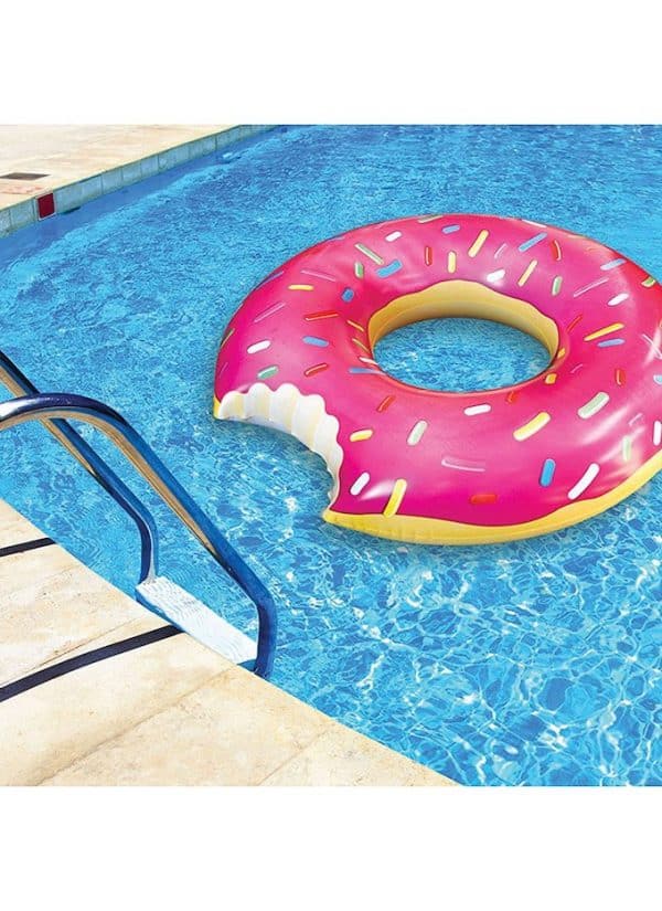  You can easily take an outdoor party from drab to fab with these 20 hilarious giant-sized adult and kids outdoor toys! | Design Dazzle