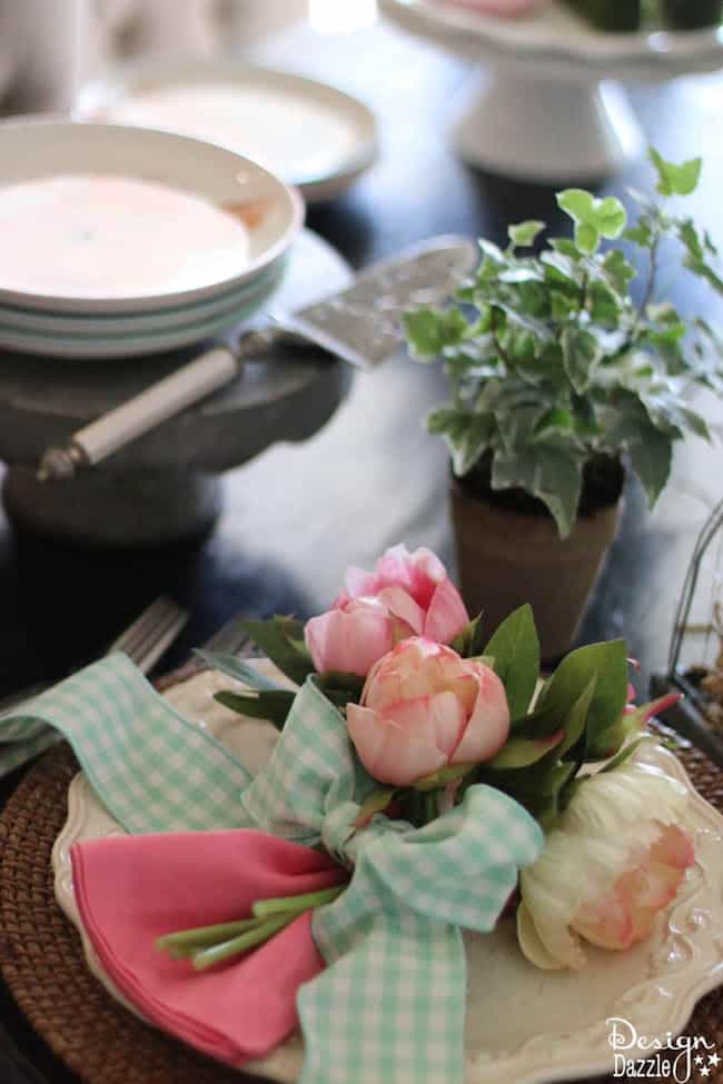 See how I decorated a very gorgeous, yet simple Spring Easter Tablescape. It's perfect for an Easter dinner or just as beautiful Easter decor! | Design Dazzle