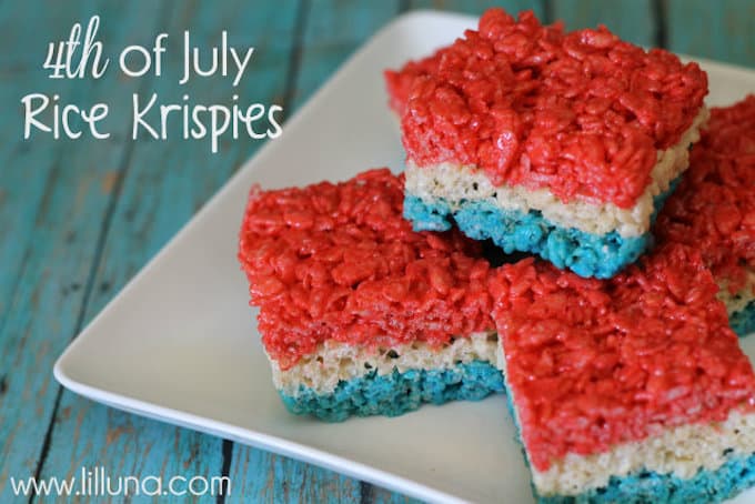 Here are 17 delicious patriotic food ideas that will be the perfect addition to any of your fun patriotic parties and activities. | Design Dazzle