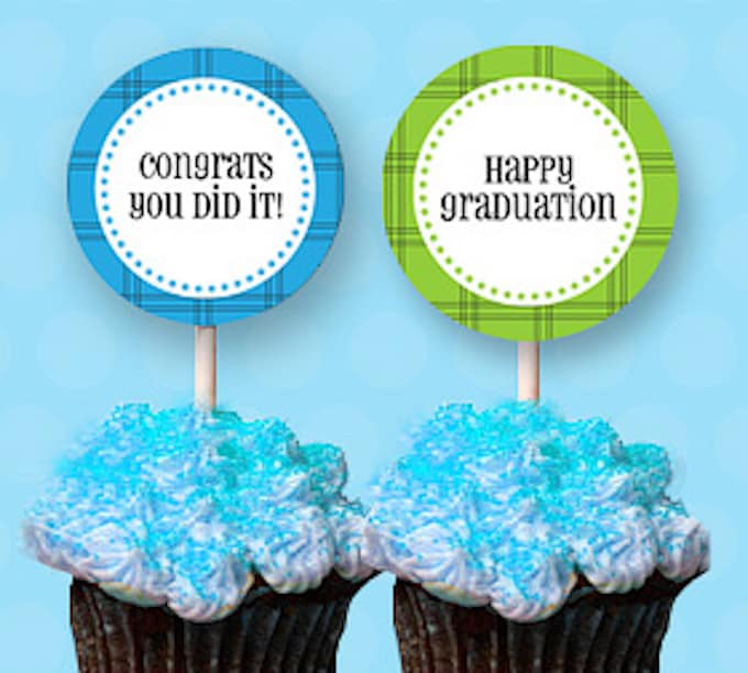 With these 15 fabulous free graduation printables you can find some easy ideas to put together a great party or invitation on a budget! | Design Dazzle 