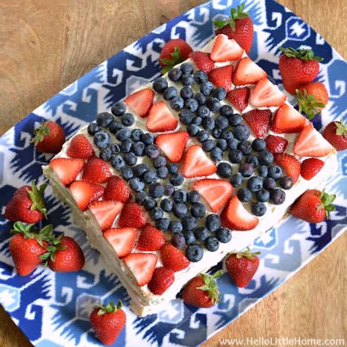 Here are 17 delicious patriotic food ideas that will be the perfect addition to any of your fun patriotic parties and activities. | Design Dazzle