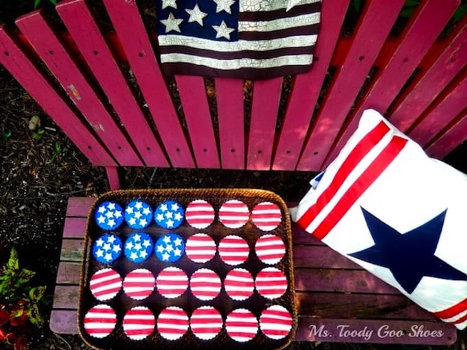 Here are 17 delicious patriotic food ideas that will be the perfect addition to any of your fun patriotic parties and activities. | Design Dazzle