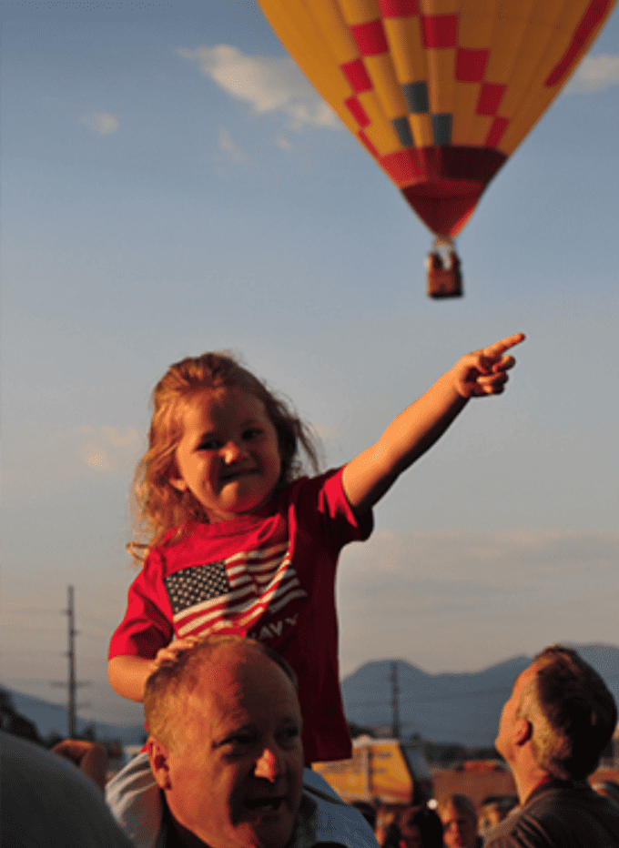 This post has 12 of my absolute favorite family friendly 4th of July activities to do in Utah. Some of them are even completely free! | Design Dazzle