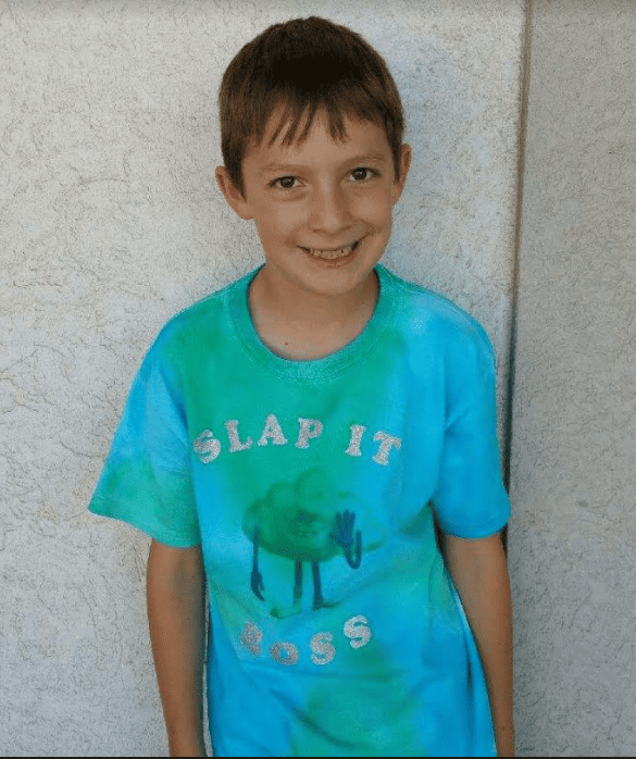 DIY Trolls tshirt with step by step instructions and video to make your own shirts with Princess Poppy, Brand and Cloud guy. Your kids will love it!