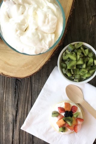 mini fruit pizza